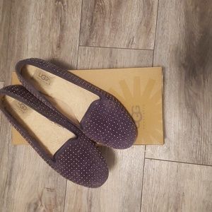 Ugg Women's flay purple 💜 studded.